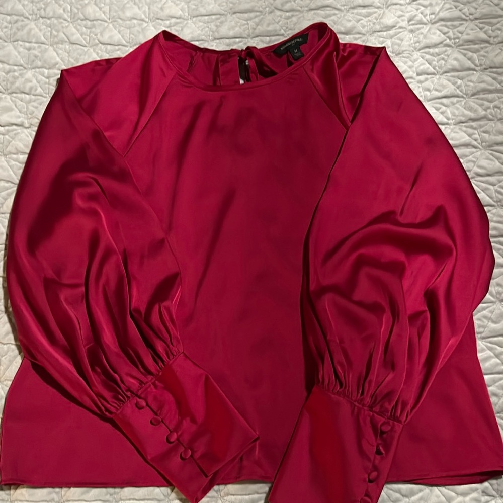 Size M Dark Pink Blouse 🔥🔥🔥 Like New!
